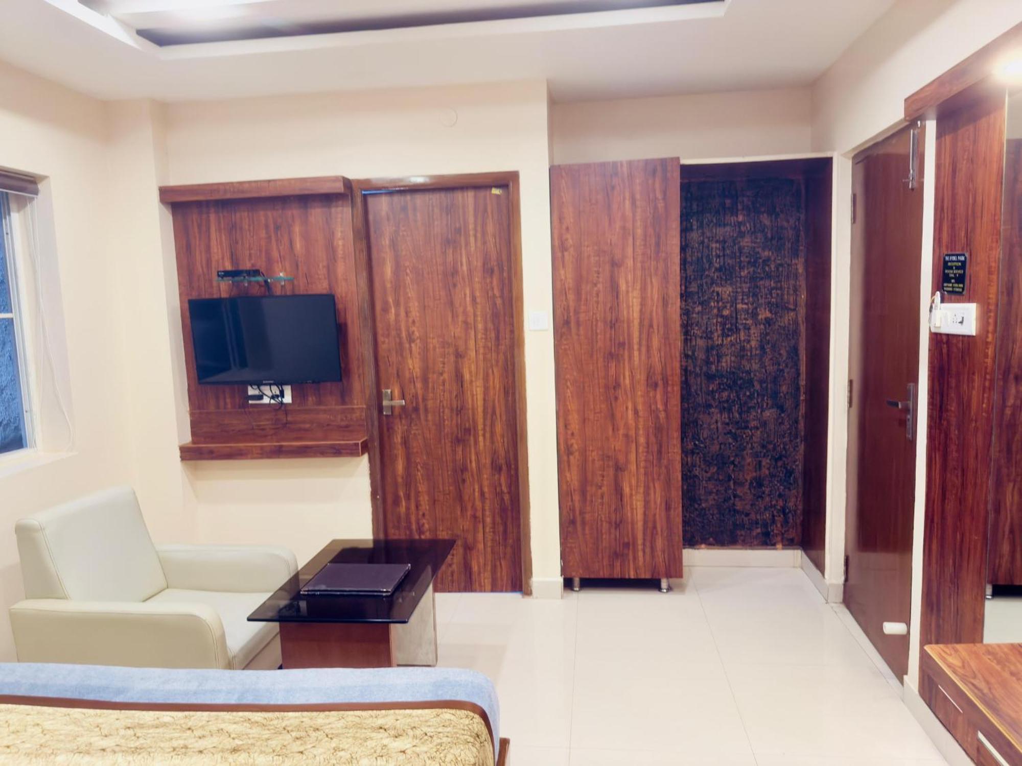 The Hydel Park - Business Class Hotel - Near Central Railway Station Chennai Exterior photo