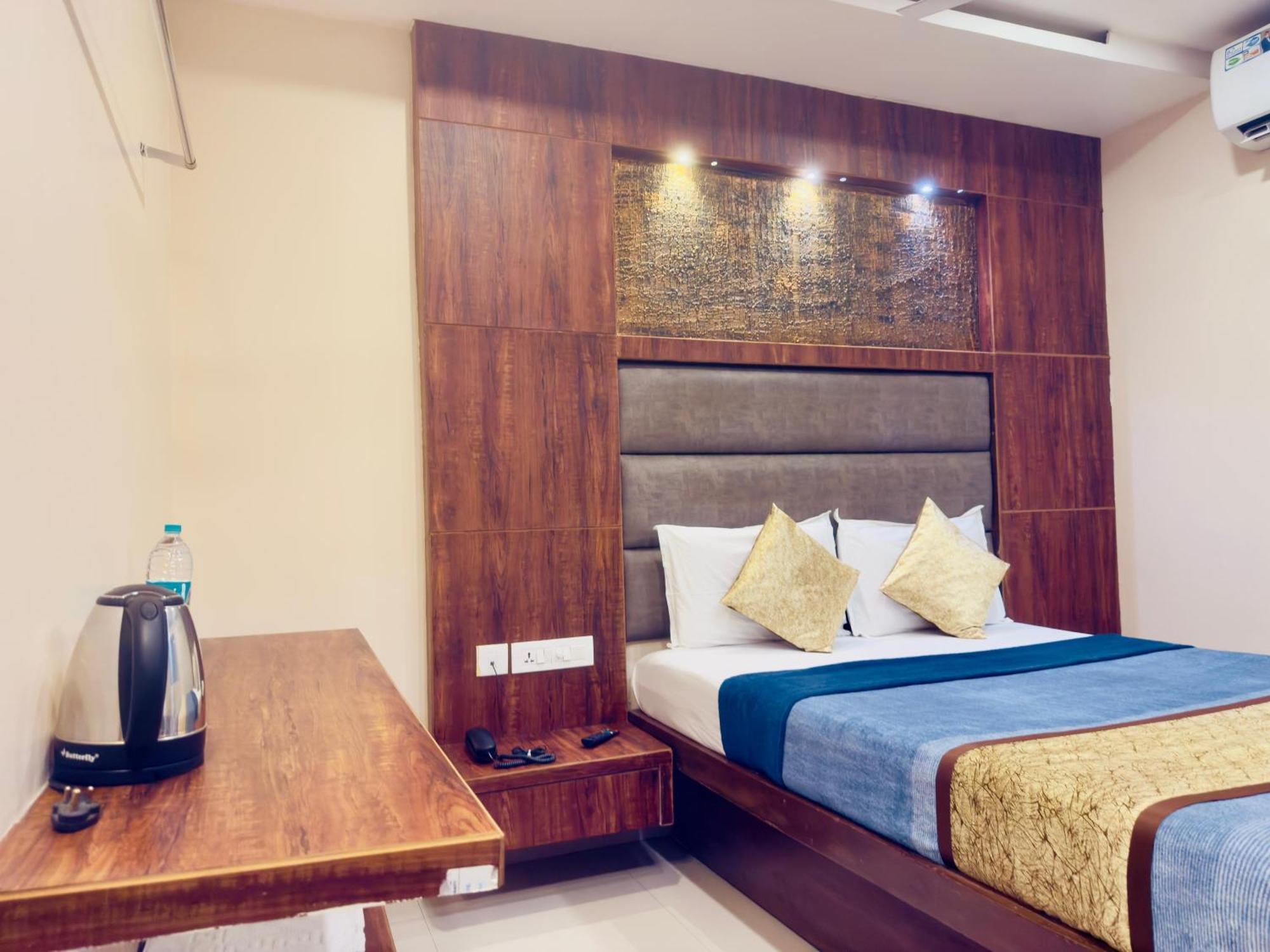 The Hydel Park - Business Class Hotel - Near Central Railway Station Chennai Exterior photo